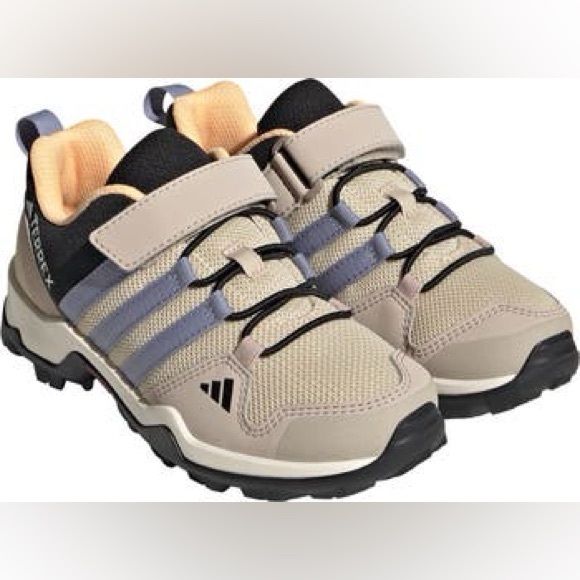 NEW!! Kids Adidas Terrex AX2R CF Hiking Sneakers with Robust Sole Beige Size 2.5 - Picture 1 of 6
